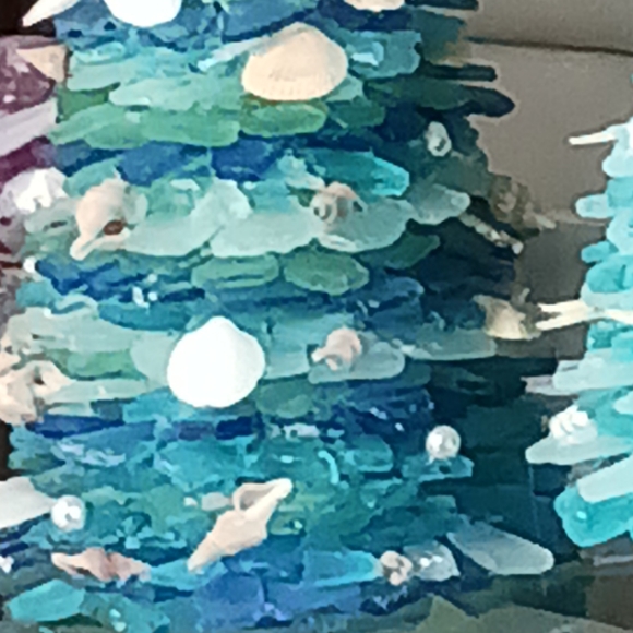 Sea Glass Christmas Tree w/Sugar Star fish - Picture 4 of 4